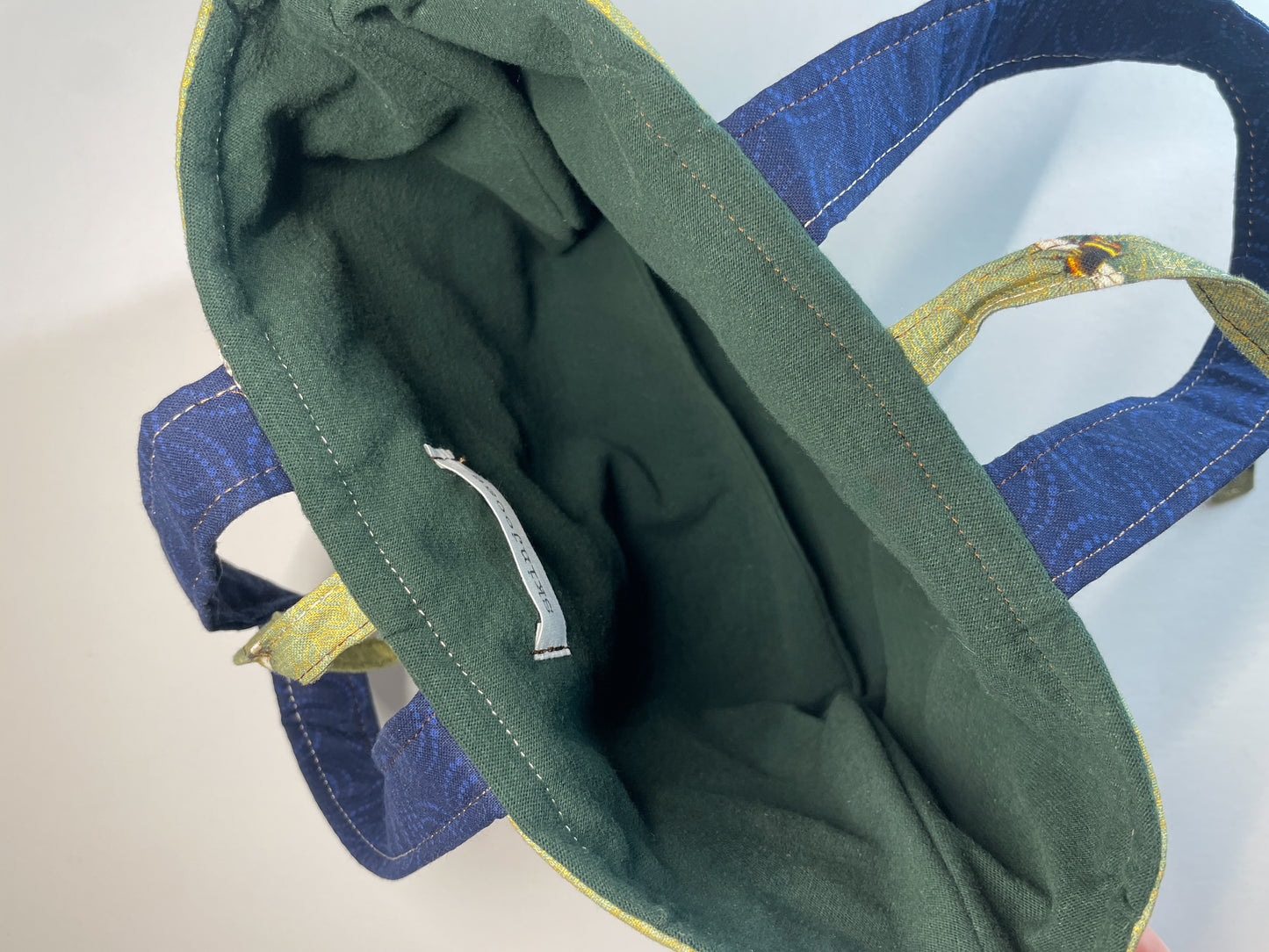 Small Everyday Market Tote in Bee Green