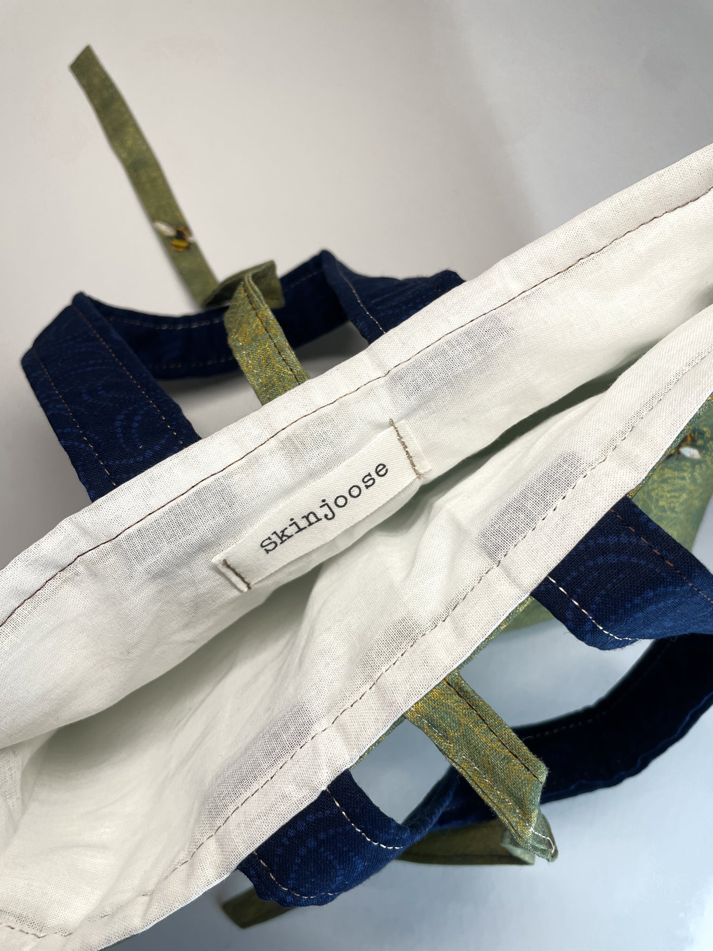 Small Everyday Market Tote in Bee Green