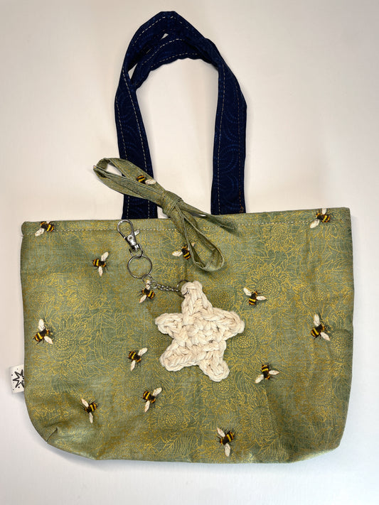 Small Everyday Market Tote in Bee Green