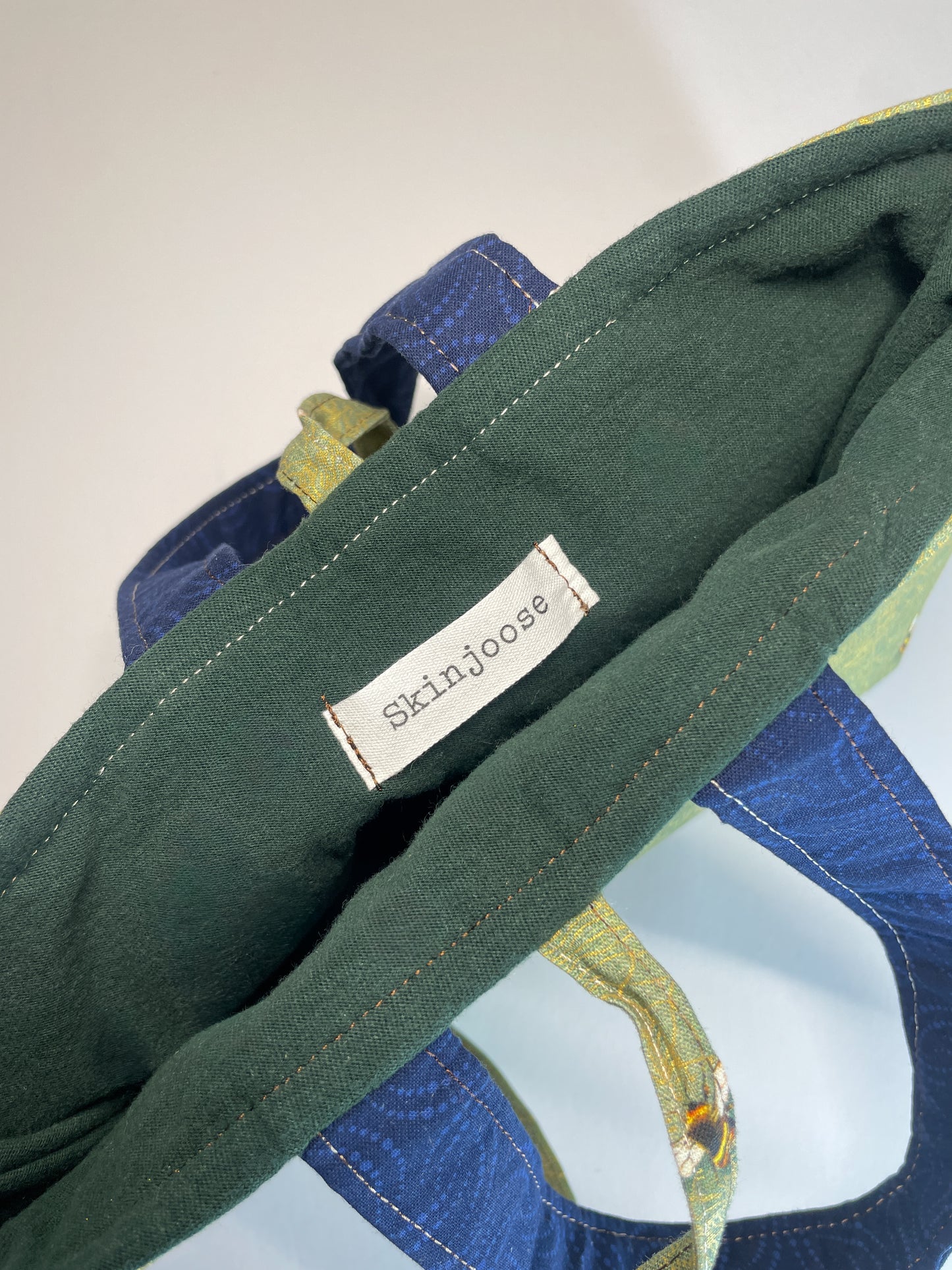 Small Everyday Market Tote in Bee Green